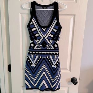 Bebe | Knit Dress with Cutout in the back | Size Medium